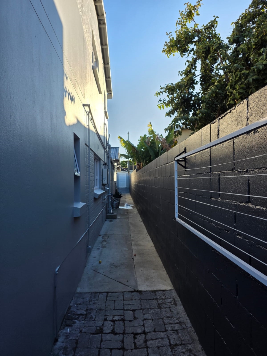 To Let 2 Bedroom Property for Rent in Bayview Western Cape